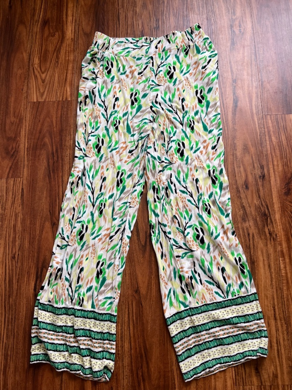 🌿 Yest Netherlands Printed Wide Leg Pants